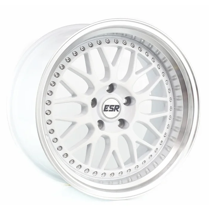 ESR Wheels SR01 White w/ Machined Lip 18×9.5 | 5×114.3 (89551435 SR01WHT-ML)