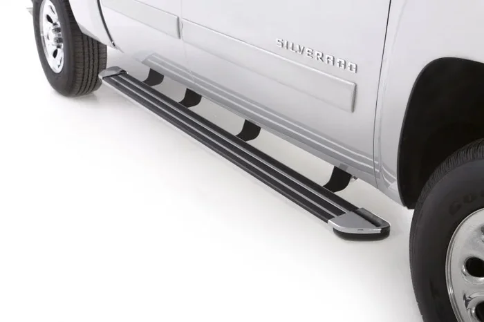 Lund 15-17 Dodge Ram 1500 Crew Cab (Built After 7/1/15) Crossroads 87in. Running Board Kit – Chrome