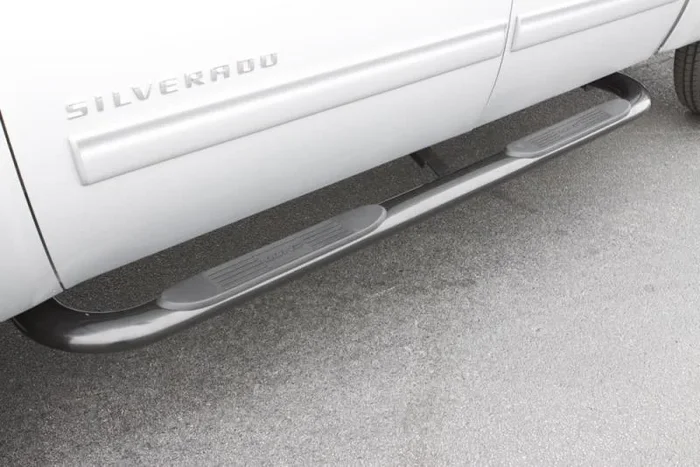 Lund 2019 Chevy Silverado 1500 Double Cab 4In Oval Curved SS Nerf Bars – Polished Stainless