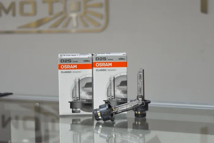 Osram D2S: Osram 66240 – 4200K | Multiple Fitments (B10)