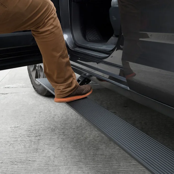 RealTruck 19-25 Chevy Silverado 1500 DC 4dr VoltStep Electric Running Board Kit – Tex. Blk